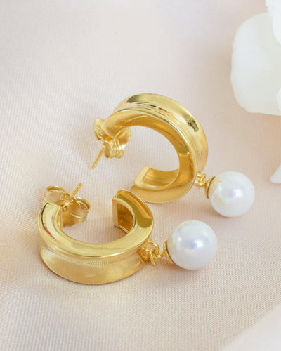 Modern Drop Pearl Earrings - Gold