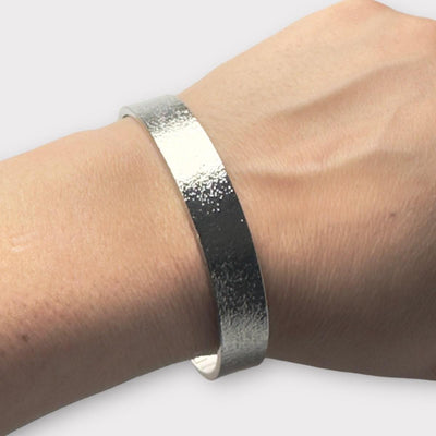 Tess Textured Collection - Bangle / Silver