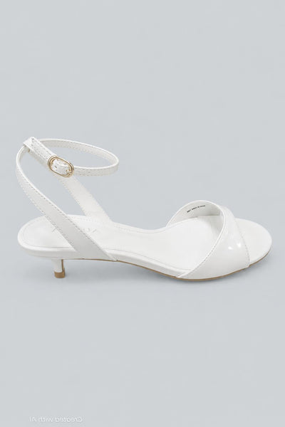 Women’s Livvy Sandals Exclusive - Bone - 7 - Sandal