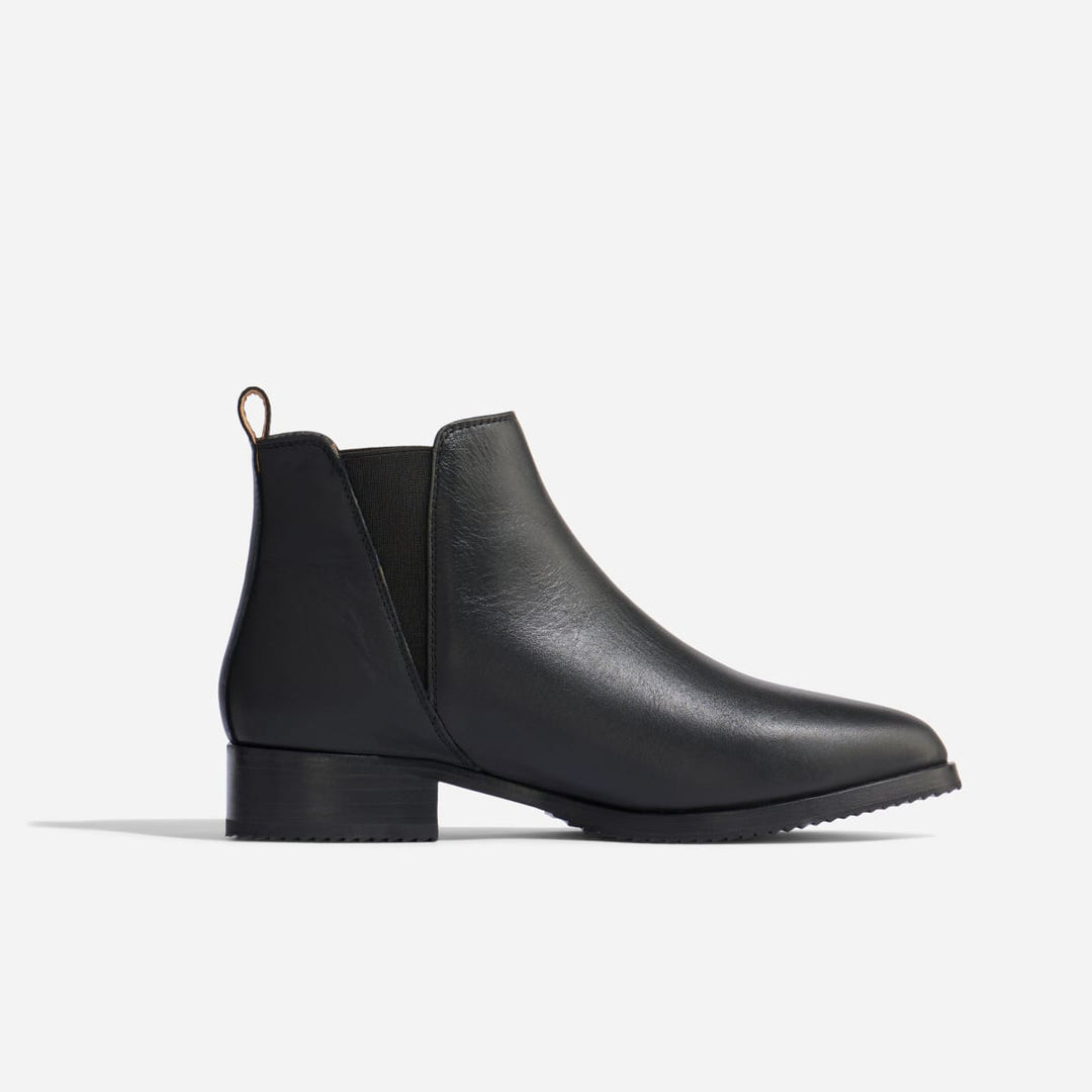 Eva Everyday Chelsea Boot - Black/Black