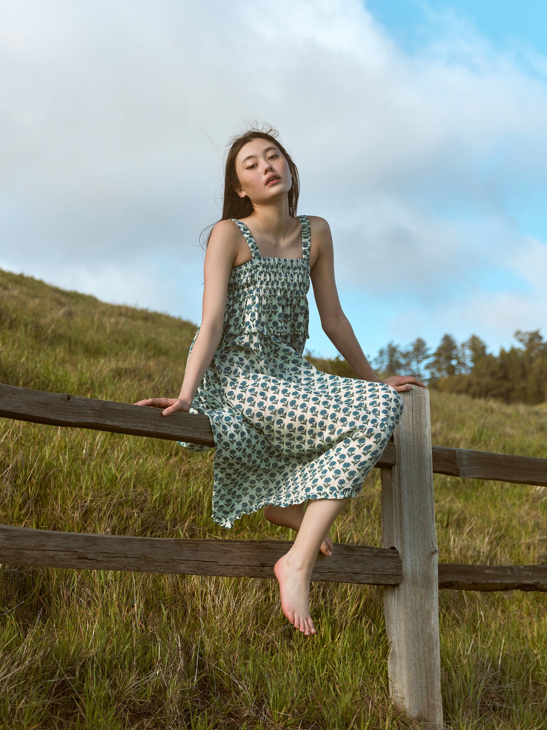 Gwen Ruffled Midi Nightgown - Ivory & Blue Bell
