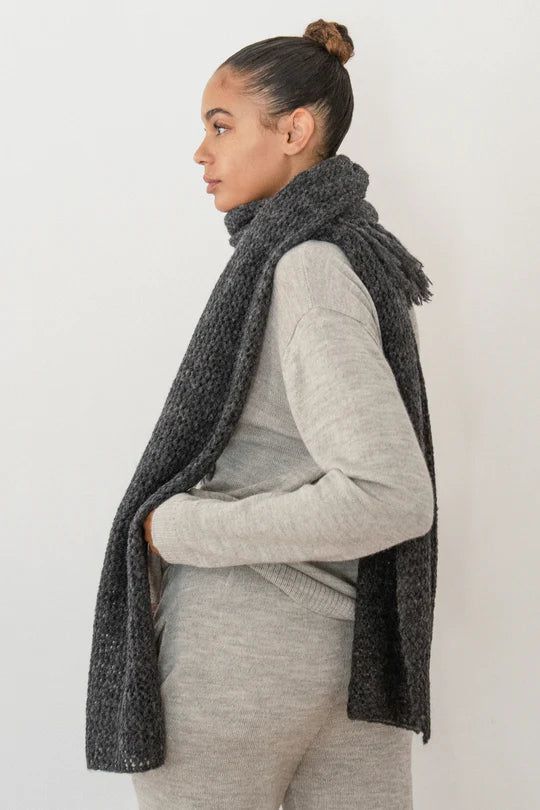 Mesh Scarf Woman - Charcoal Scarves WOL HIDE 