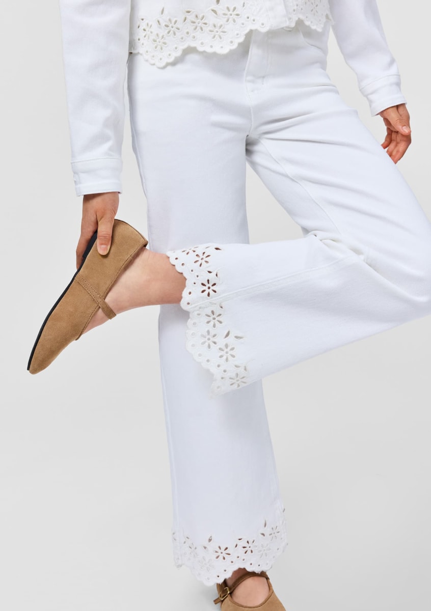 Ava - Whitest