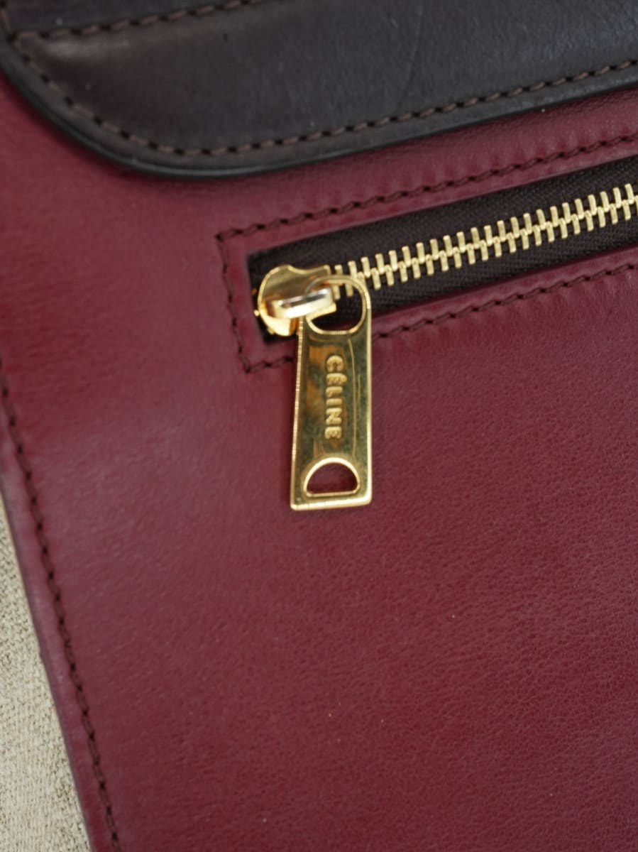 Pre-Owned CELINE Trapeze Medium Handbag - Bordeaux/Canvas/Plum