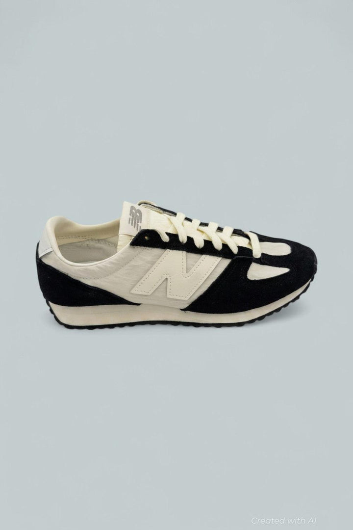 471 - Black - 5.5 - Sneaker