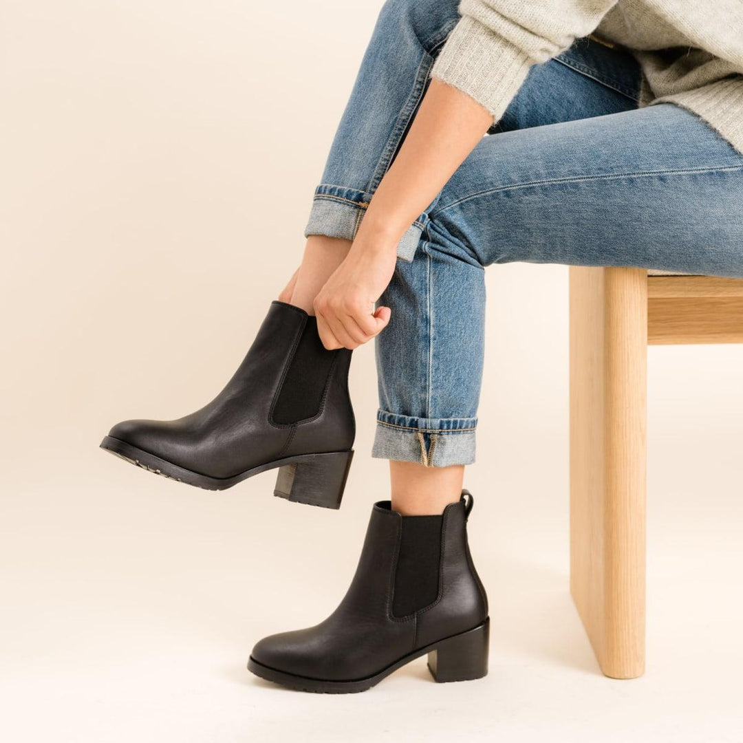 Ana Go-To Heeled Chelsea Boot - Black/Black