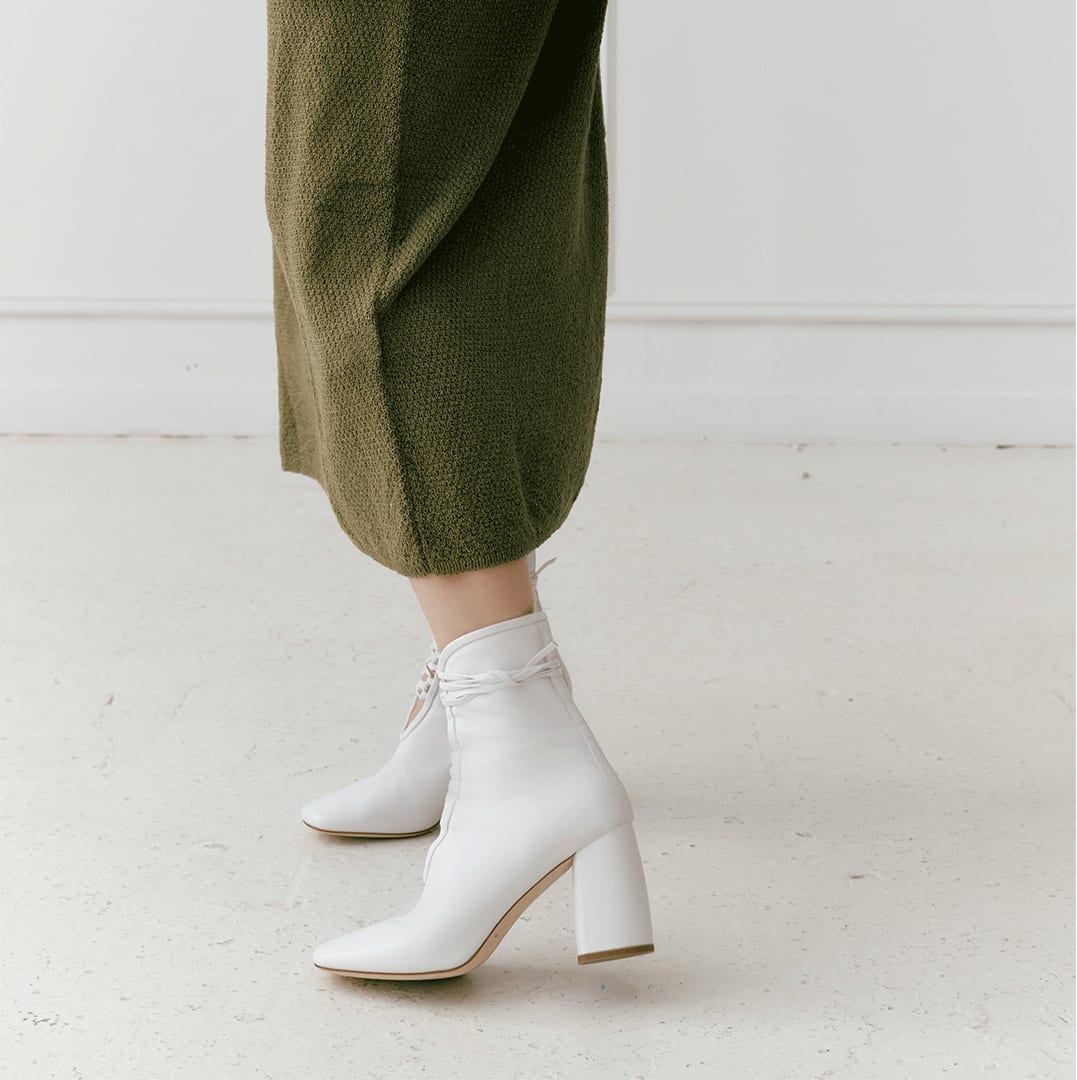 Belladonna - Marshmallow White