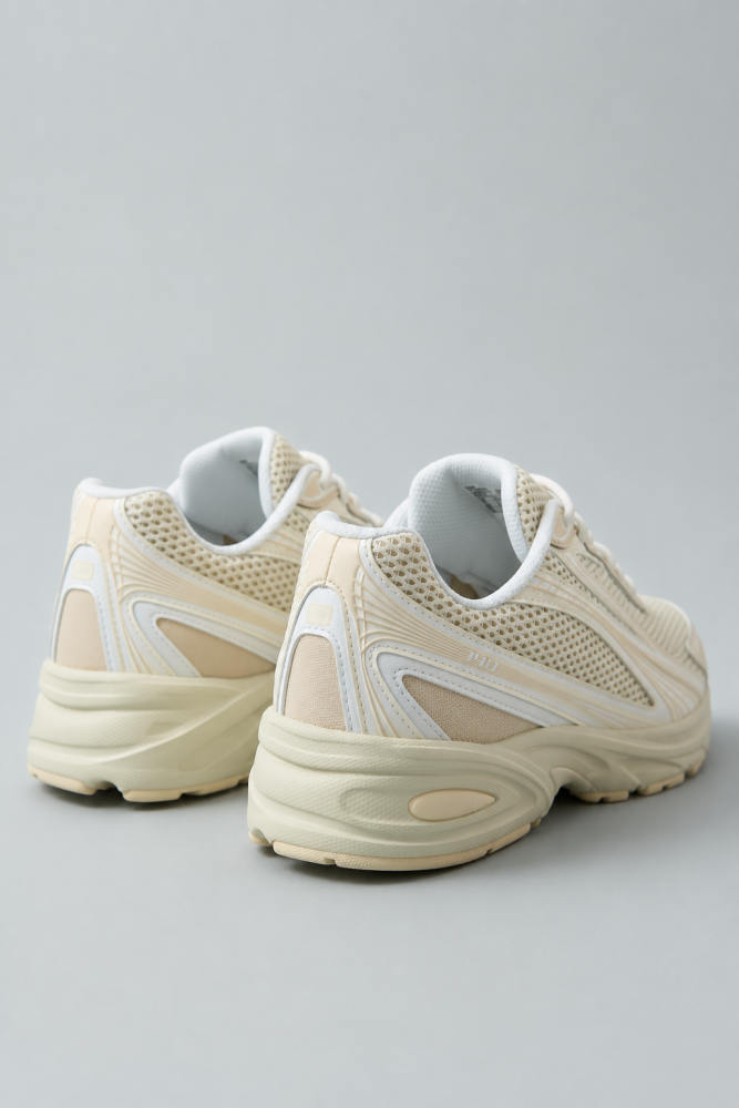 740 Unisex Trainers - White - 8.5 - Sneaker