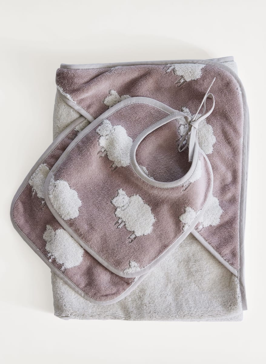 Bib - Sweet Sheep Jacquard