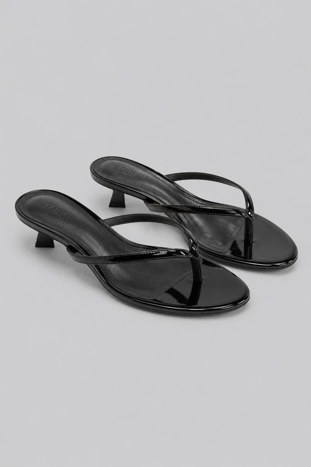 Women's Carolyn Thong Sandals - Black Patent