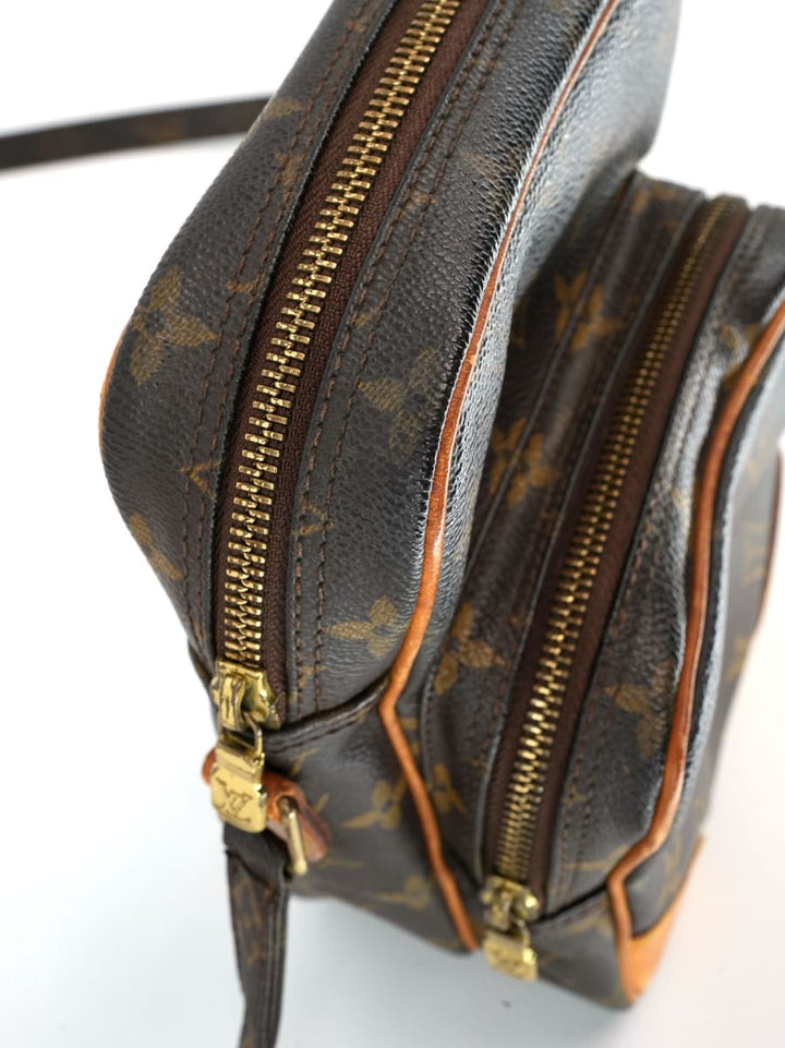Pre-Owned Louis Vuitton Amazone Crossbody Bag