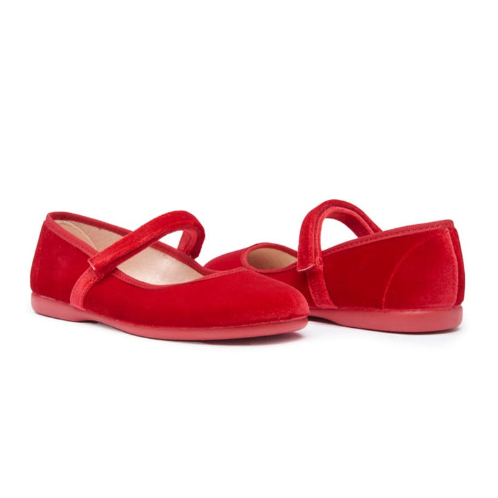 Cassie - Red