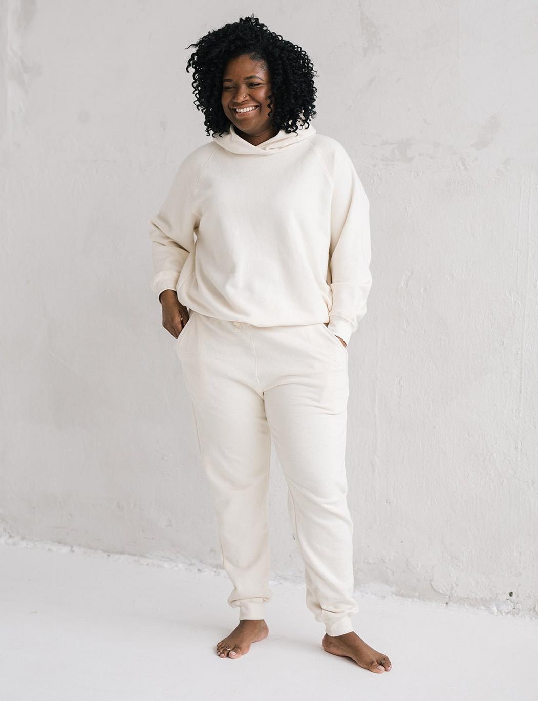 The Women's Essential Sweatpant - Natural
