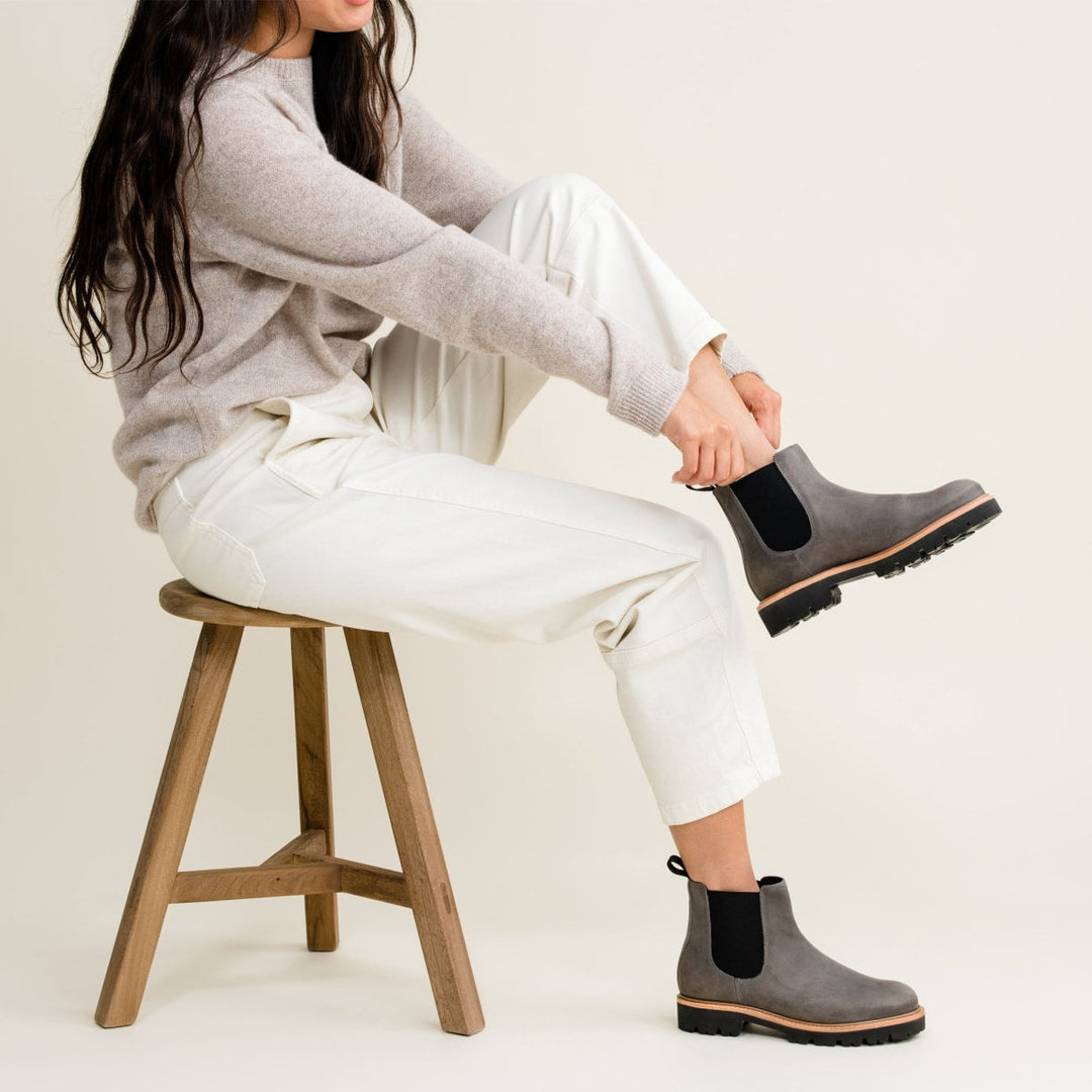 Go-To Lug Chelsea Boot 2.0 - Grey