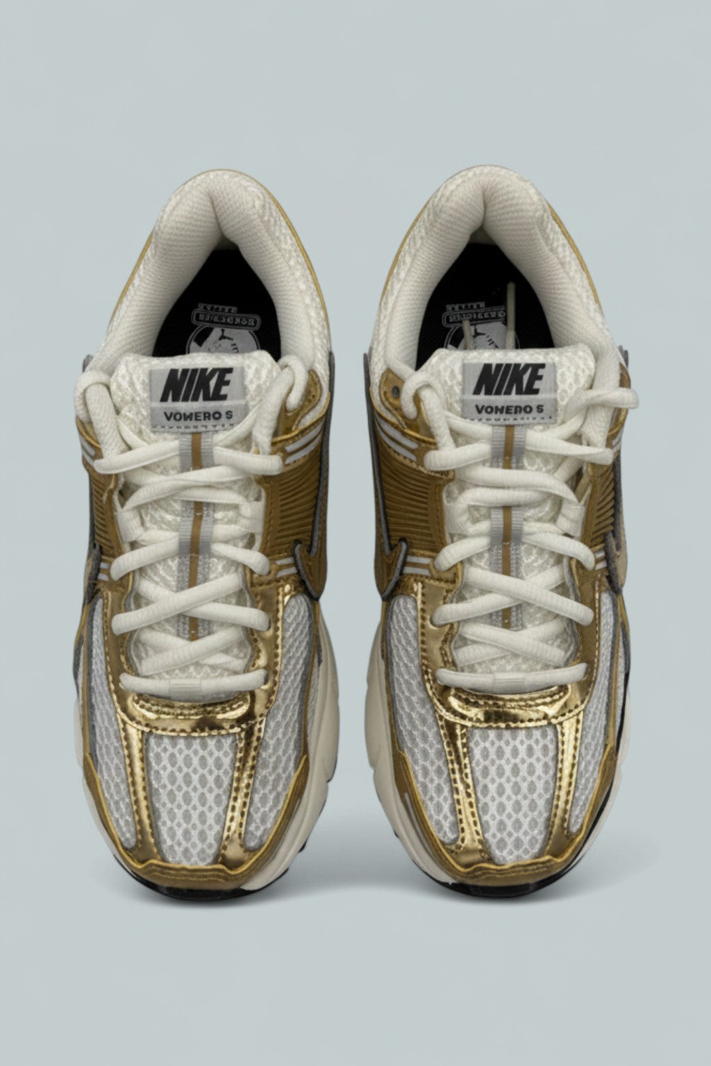 Zoom Vomero 5 Sneakers - Photon Dust/Metallic Gold/Gridiron/Sail