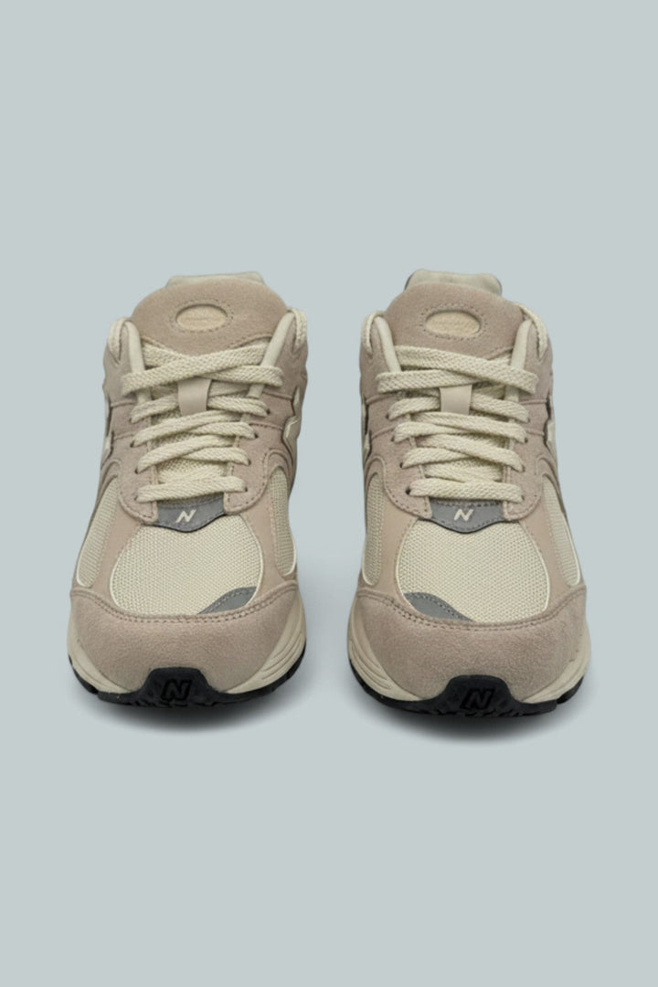 2002R Sneakers - Calm Taupe/Silver