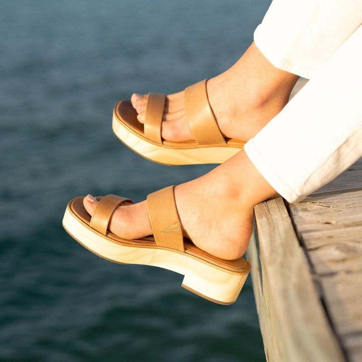 Ellie All-Day Clog - Almond