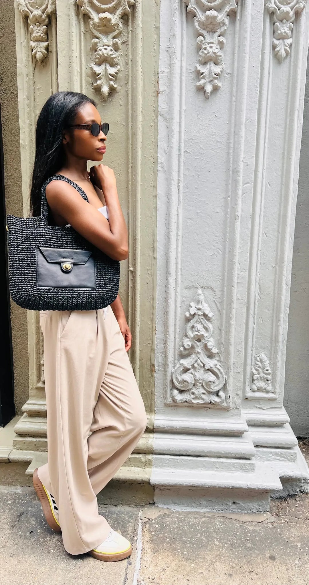 The LIDO Straw Tote - Black