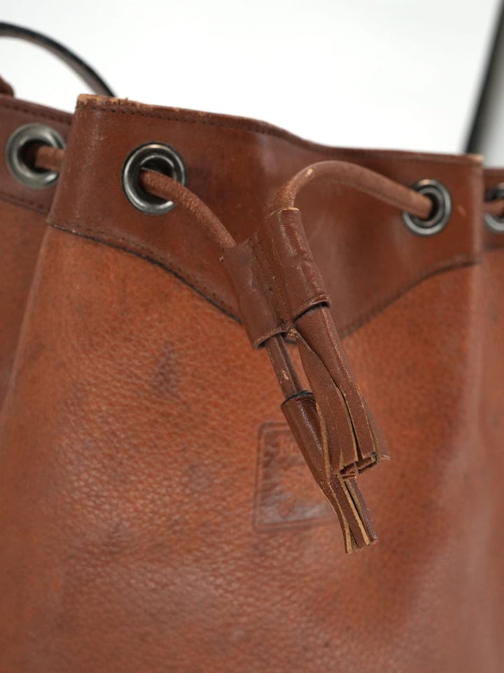 Pre-Owned Burberry Leather Bucket Shoulder Bag