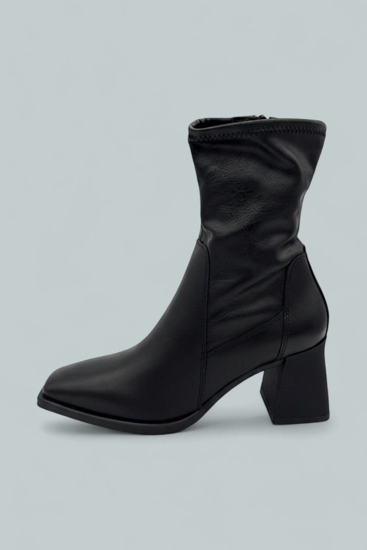 Hedda Ankle Boots - Black