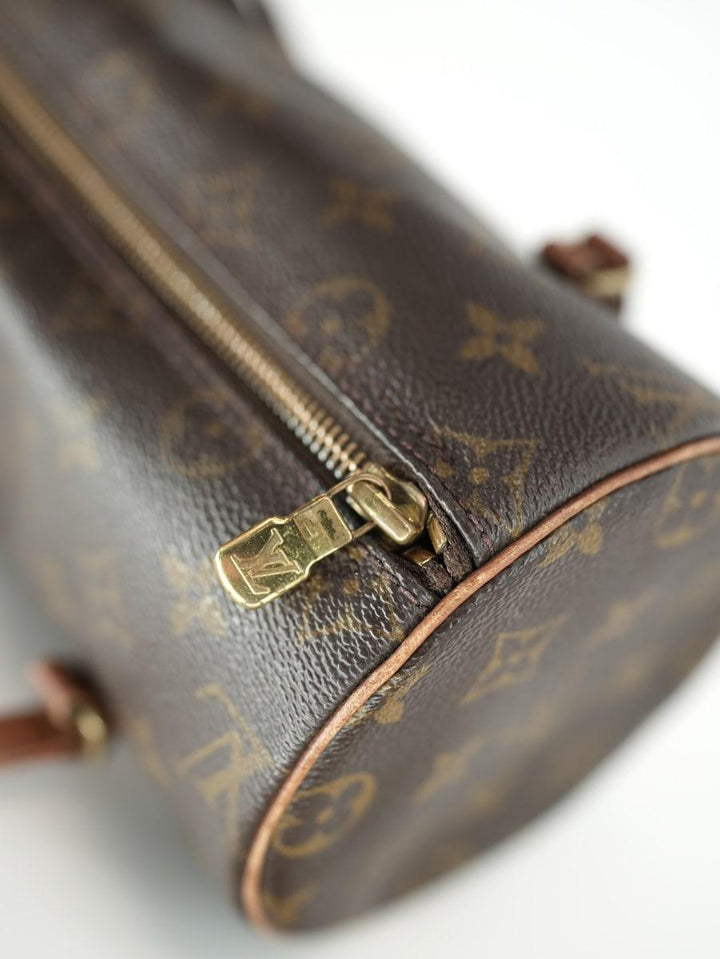 Pre-Owned Louis Vuitton Monogram Papillon 26