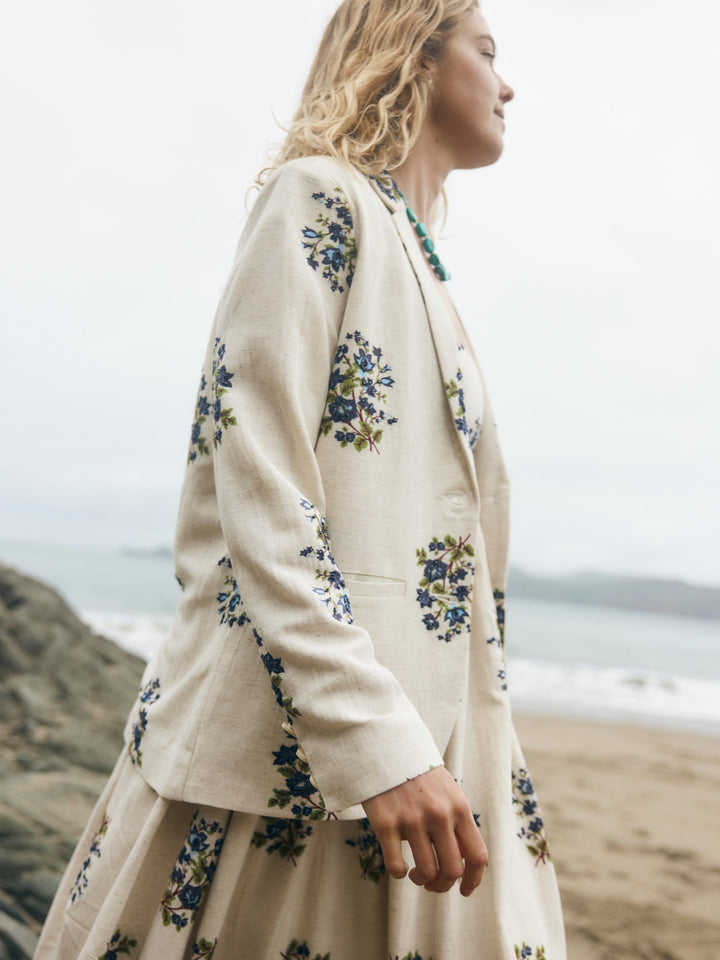 Amber Blazer - Oatmeal Bluesy Beaded Floral