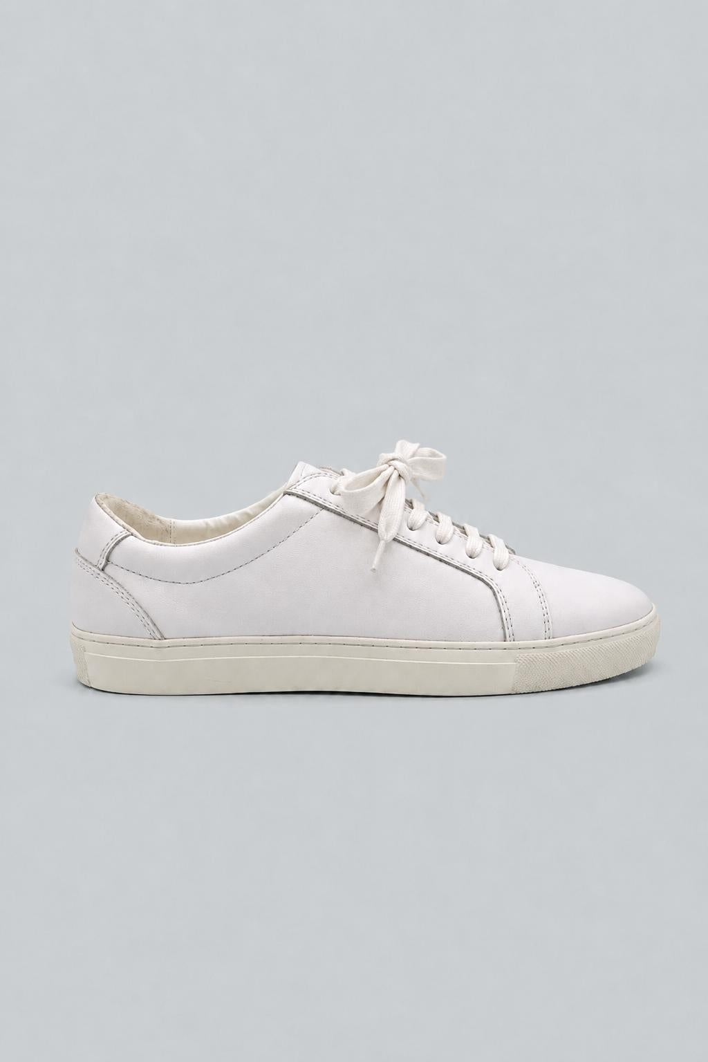 Men's Lace Up Sneakers Exclusive - White