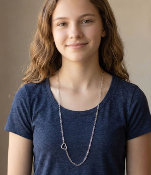 Con Amor Necklace Silver