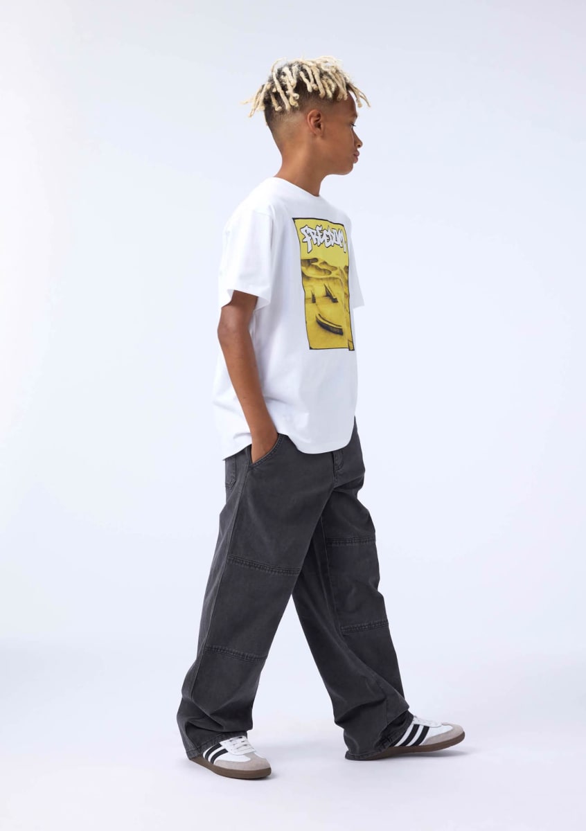 Riley - Yellow Skate