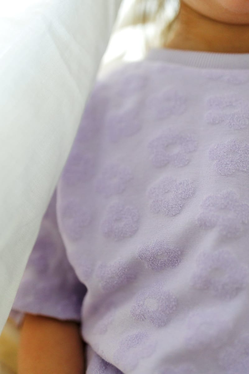 Oversize T-Shirt - Lavender Macaron Flowers