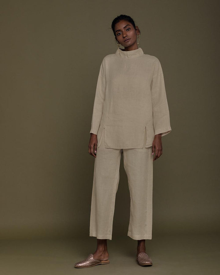 Monday Playlist Top - Sand Beige