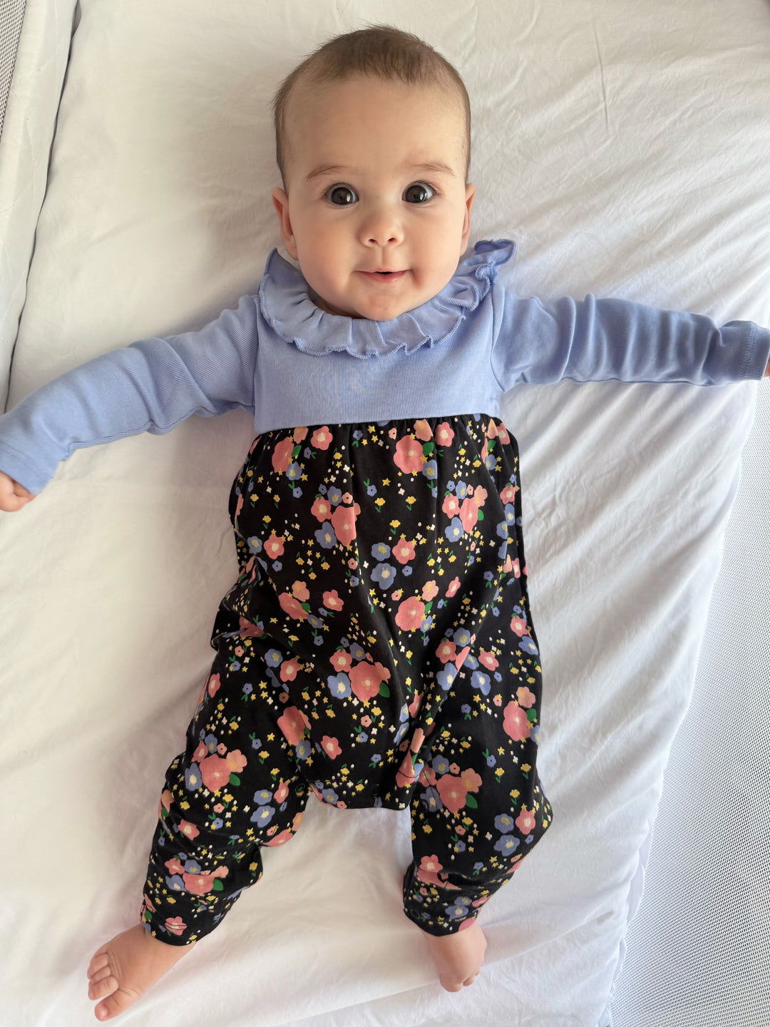 Ruffle Collar Baby Romper - Star Flower