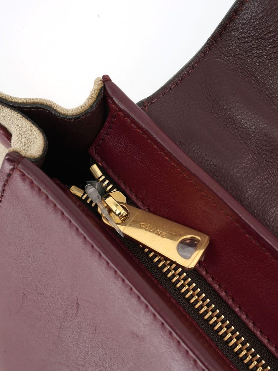 Pre-Owned CELINE Trapeze Medium Handbag - Bordeaux/Canvas/Plum