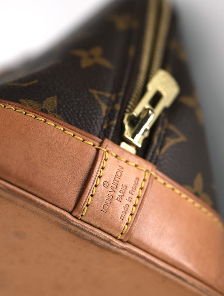 Pre-Owned Louis Vuitton Monogram Alma MM Boston Bag