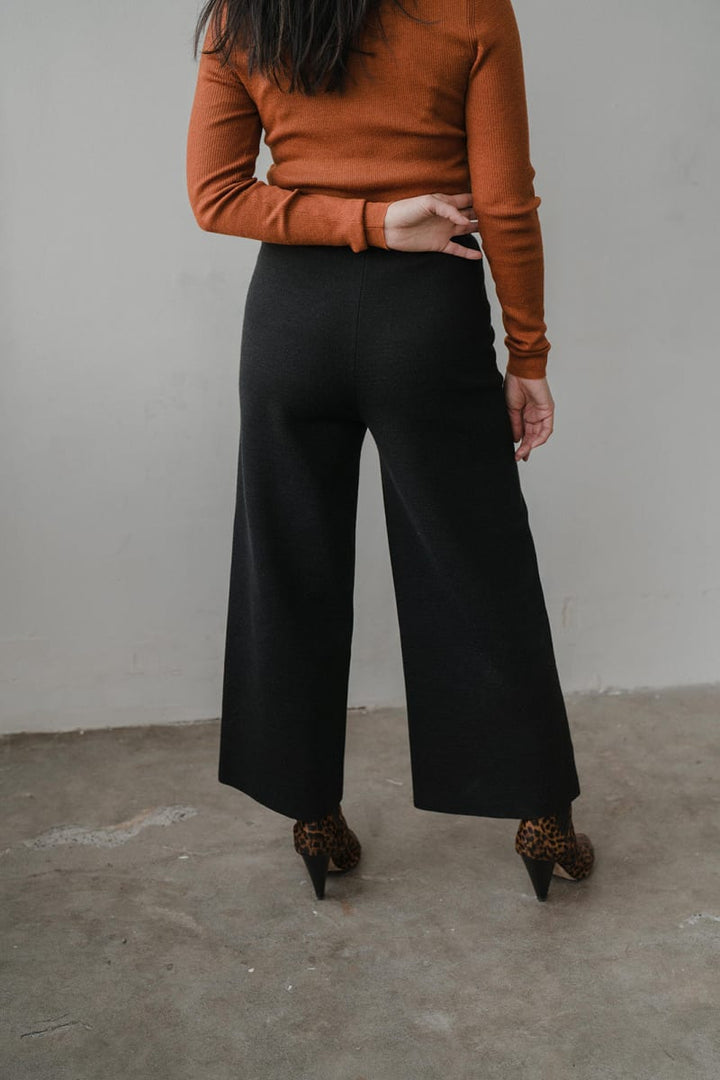 Wide Leg Trousers - Black