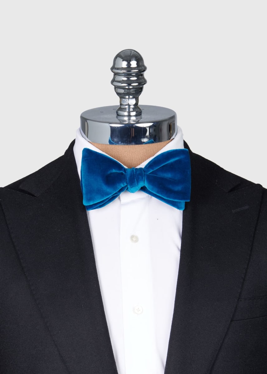Blunt Edge Velvet Bow Tie - Royal Blue