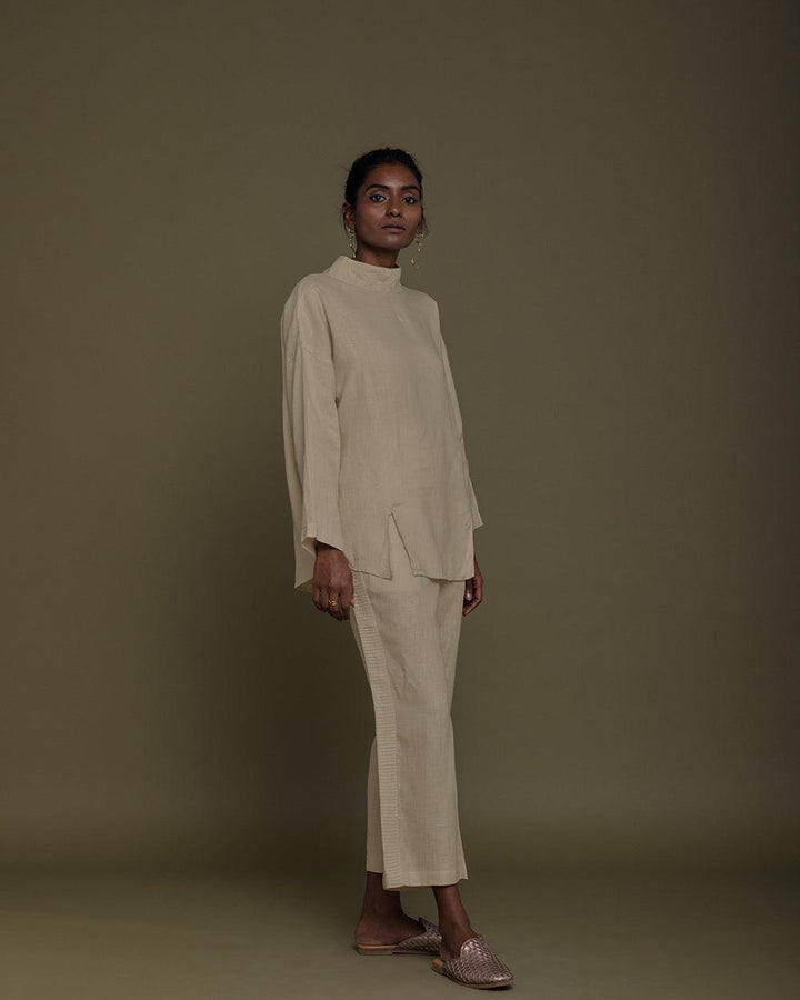 Monday Playlist Top - Sand Beige