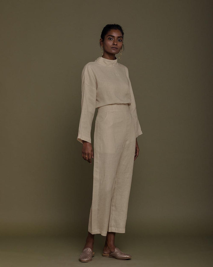 Monday Playlist Top - Sand Beige