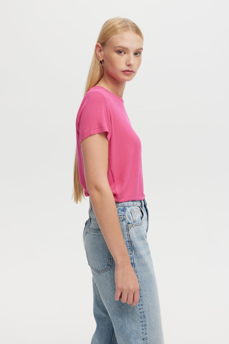 Jane Perfect Tee - Cerise