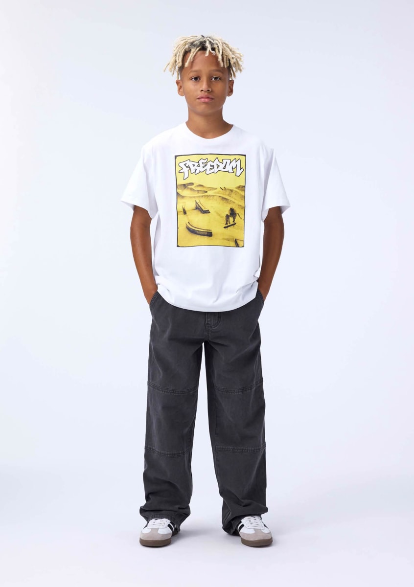 Riley - Yellow Skate