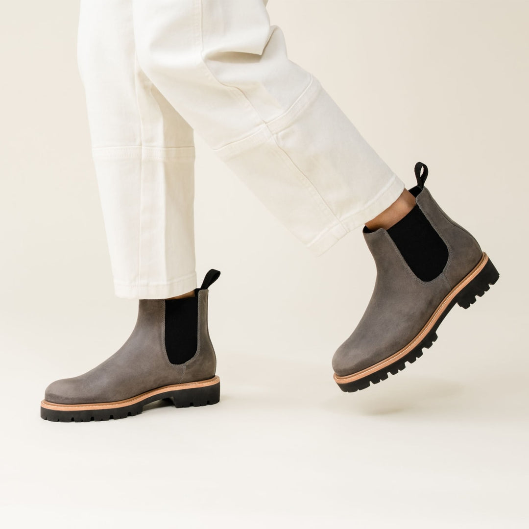 Go-To Lug Chelsea Boot 2.0 - Grey