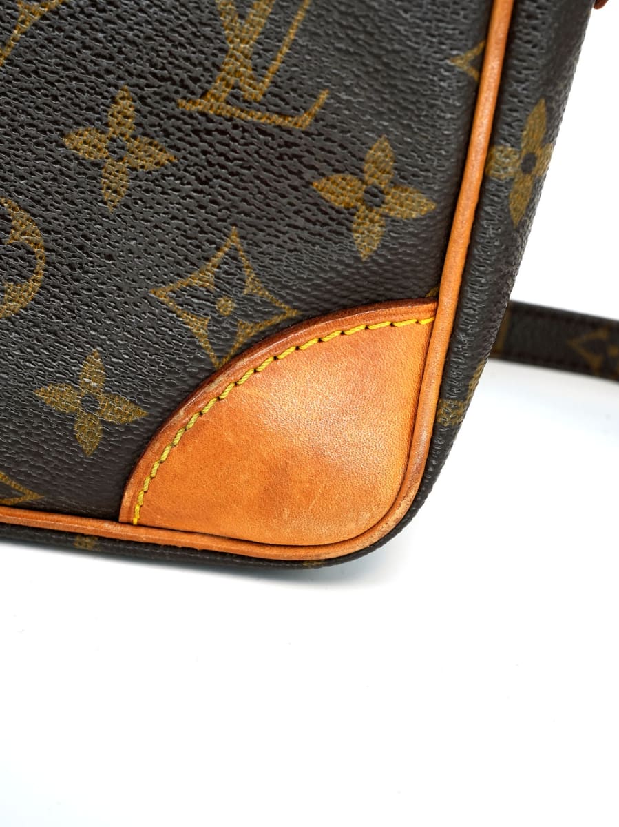 Pre-Owned Louis Vuitton Amazone Crossbody Bag