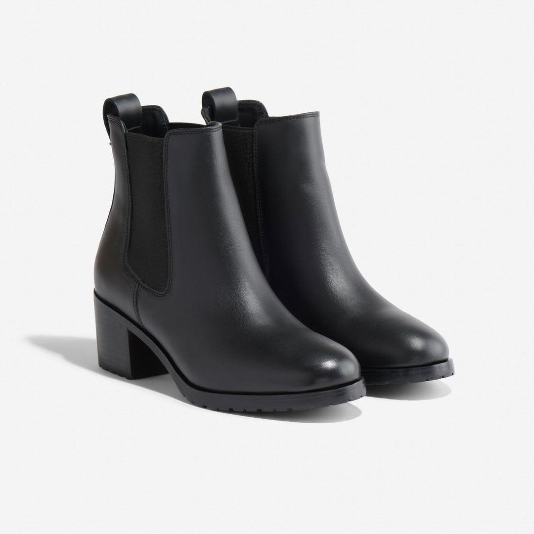Ana Go-To Heeled Chelsea Boot - Black/Black