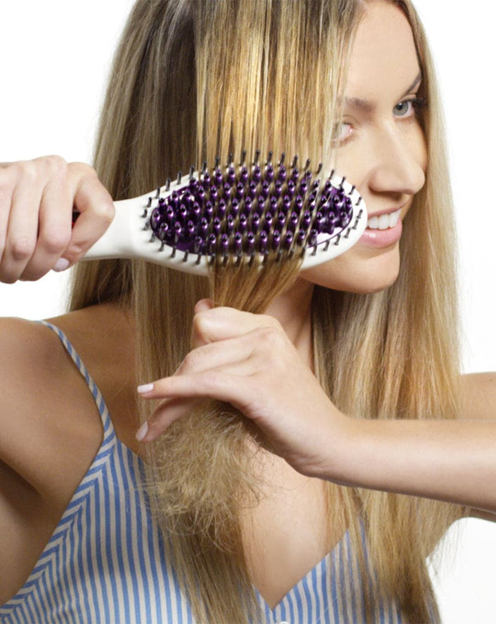 Straight Up - Ceramic Straightening Brush