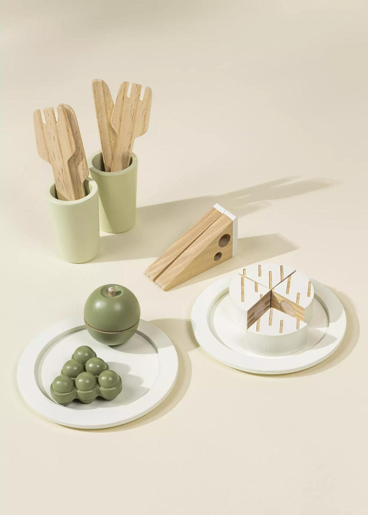 Wooden Picnic Playset and Accessories