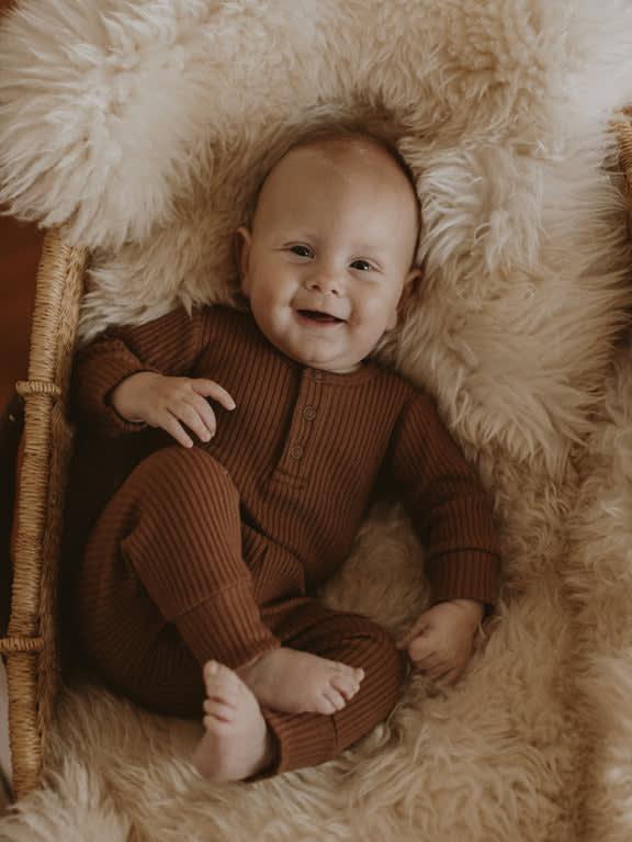 The Ribbed Onesie Baby - Bronze