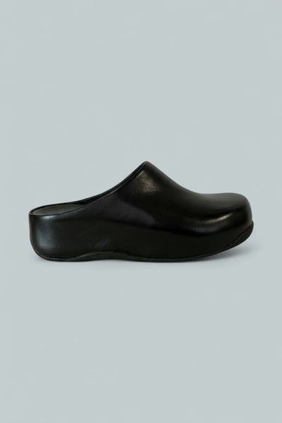 Women's Shuv Leather Clogs - Black