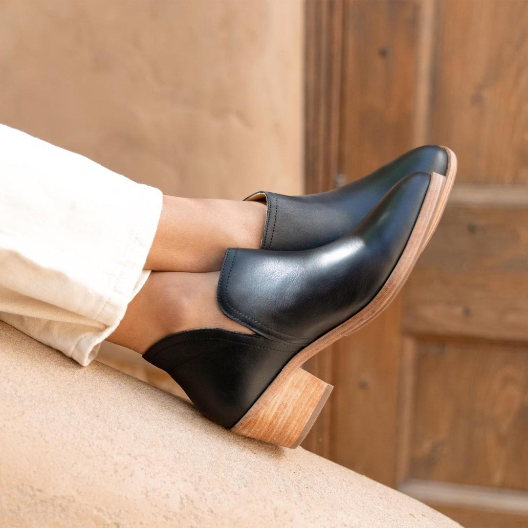 Classic Ankle Bootie - Black