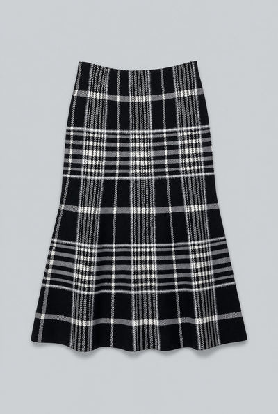 The Rory Flare Knit Skirt With Jacquard - Black Plaid