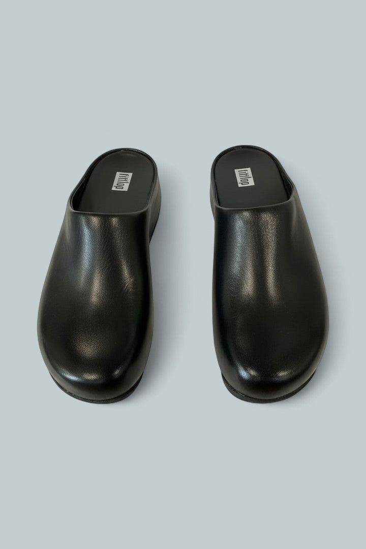 Women's Shuv Leather Clogs - Black